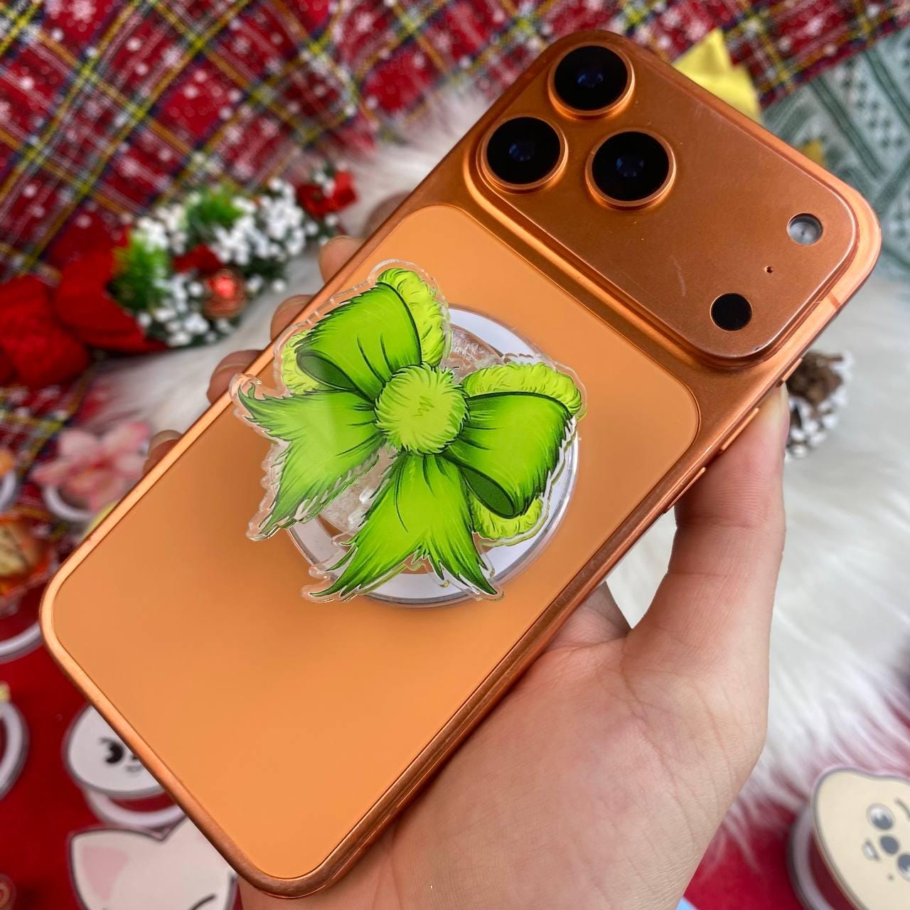Green Christmas Bow Phone Grip, Kawaii Holiday Phone Stand